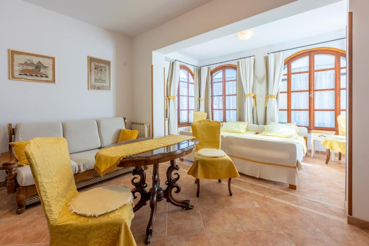 Apartments Villa Mavero Banjole Kültér fotó