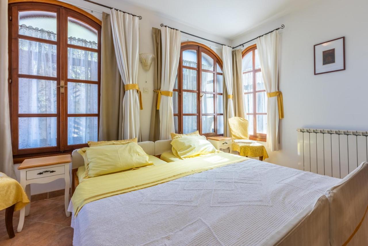 Apartments Villa Mavero Banjole Kültér fotó