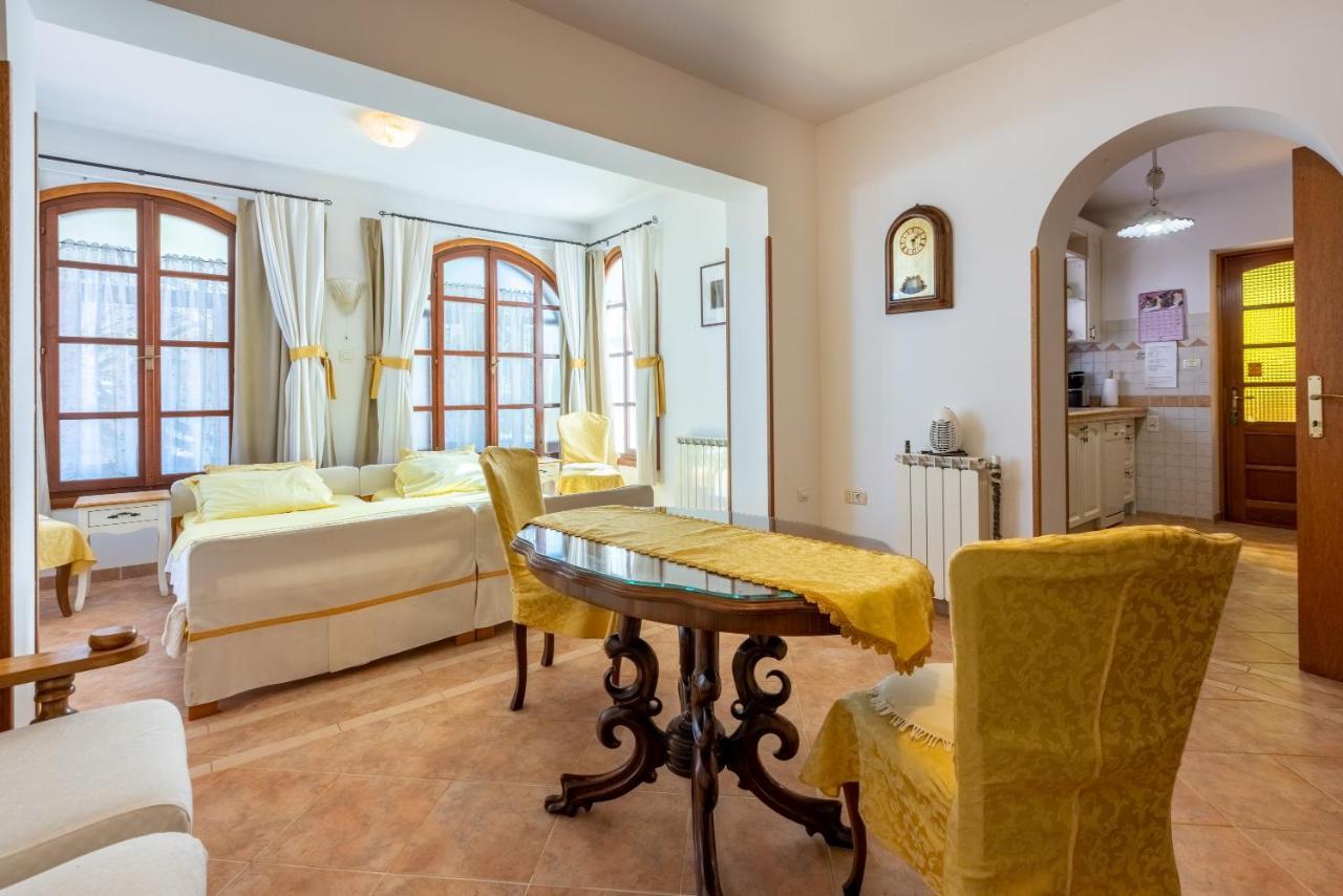 Apartments Villa Mavero Banjole Kültér fotó