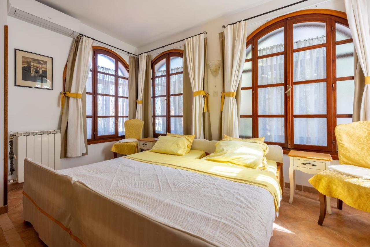 Apartments Villa Mavero Banjole Kültér fotó