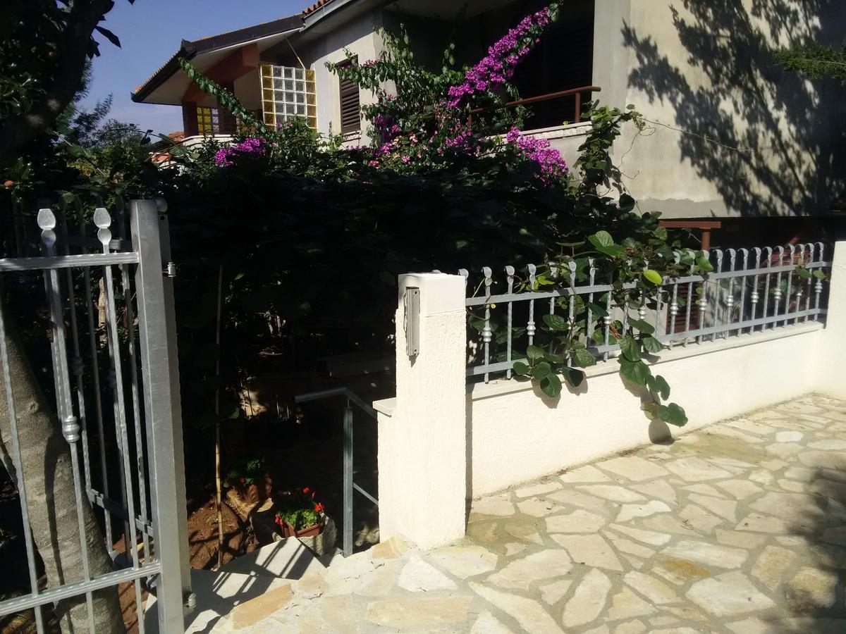 Apartments Villa Mavero Banjole Kültér fotó