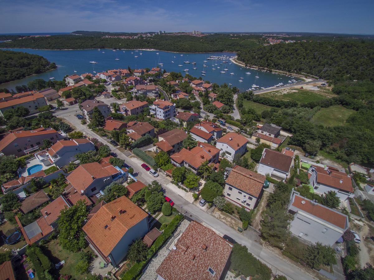 Apartments Villa Mavero Banjole Kültér fotó